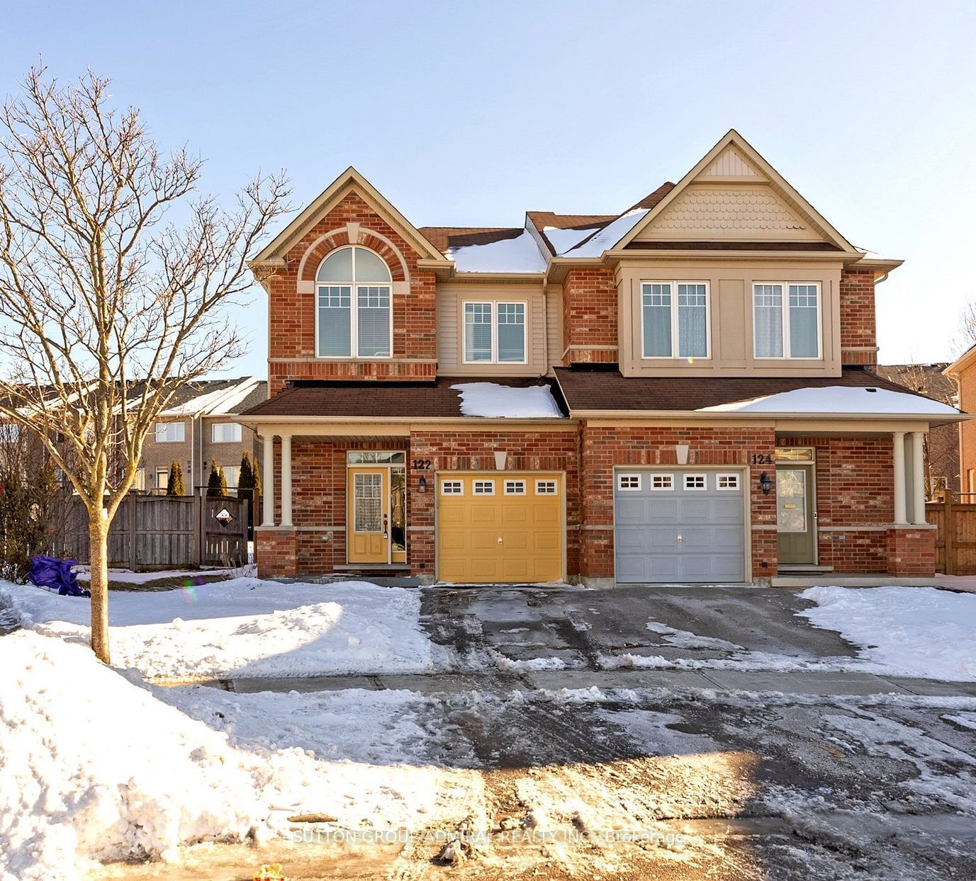 Townhouse for sale at 122 Courtland Crescent, East Gwillimbury, Rural East Gwillimbury, L9N 0B1 - MLS: N11957049