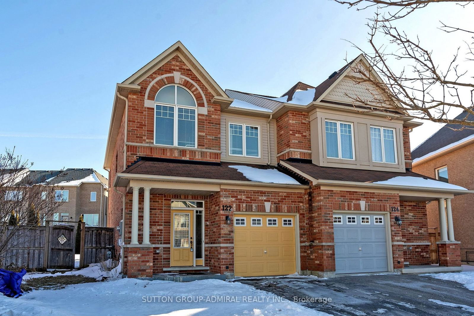 Townhouse for sale at 122 Courtland Crescent, East Gwillimbury, Rural East Gwillimbury, L9N 0B1 - MLS: N11957049