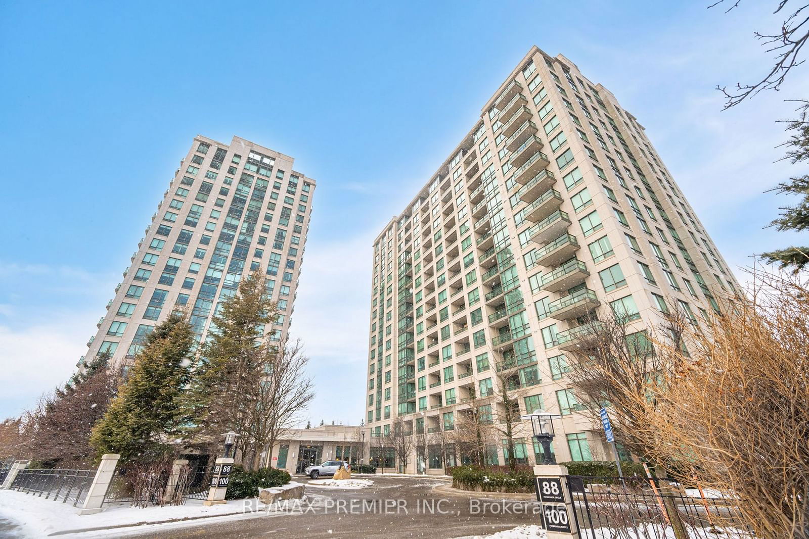 Condo for sale at 102-88 Promenade Circle, Vaughan, Brownridge, L4J 9A4 - MLS: N11957136