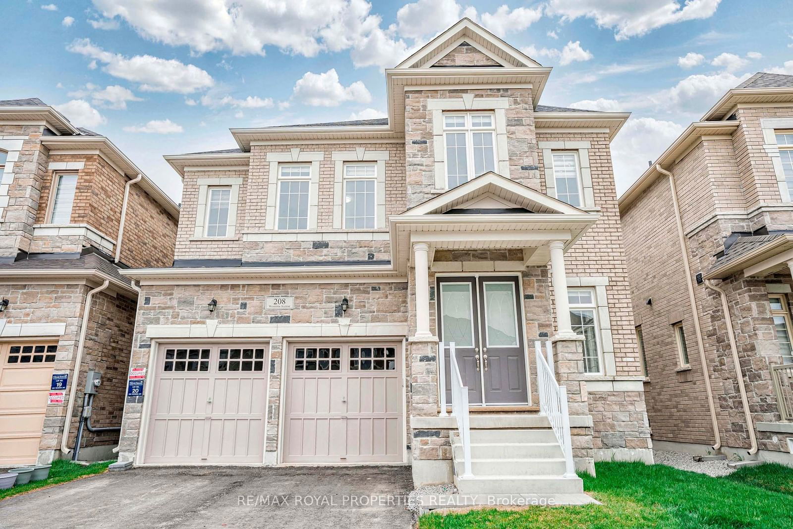 Detached House for sale at 208 Wesmina Avenue, Whitchurch-Stouffville, Stouffville, L4A 0R8 - MLS: N11957207