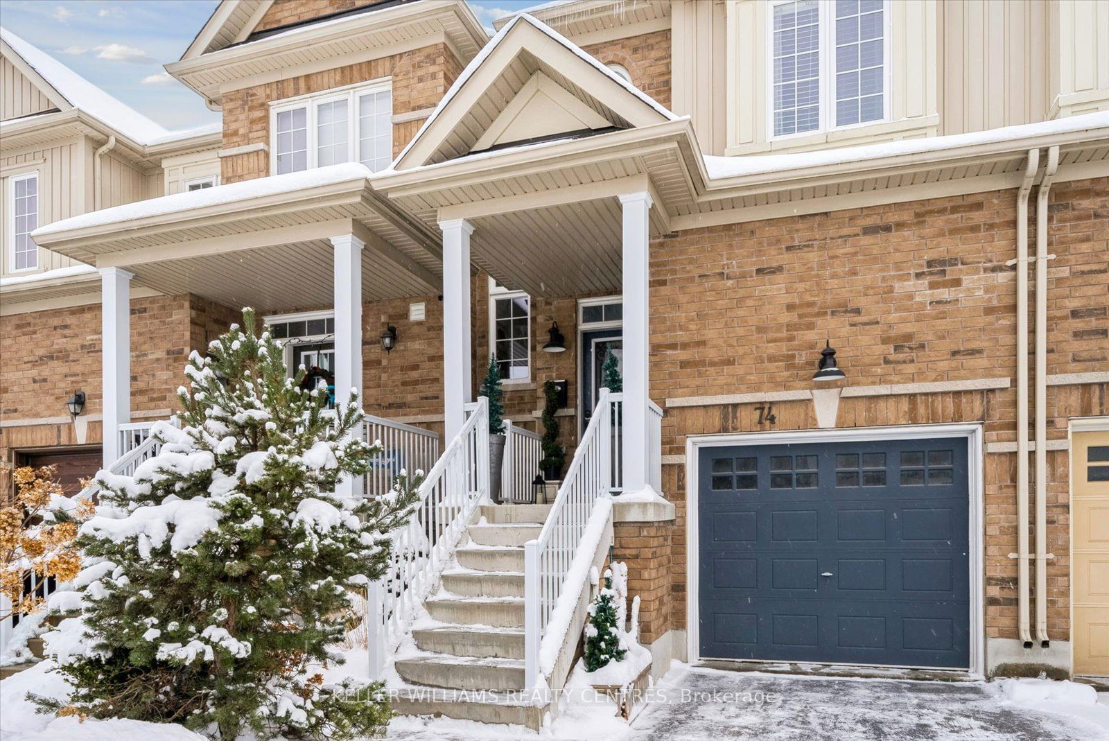 Townhouse sold at 74 Luisa Street, Bradford West Gwillimbury, Bradford, L3Z 0P1 - MLS: N11957434