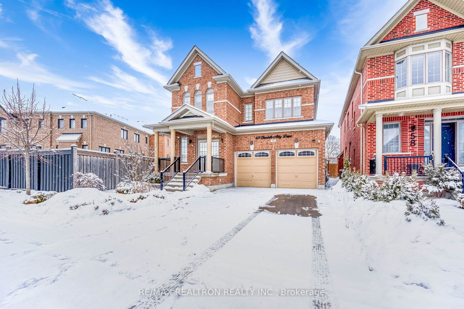 Detached House for sale at 60 Charlotte Abby Drive, East Gwillimbury, Holland Landing, L9N 1G5 - MLS: N11957460