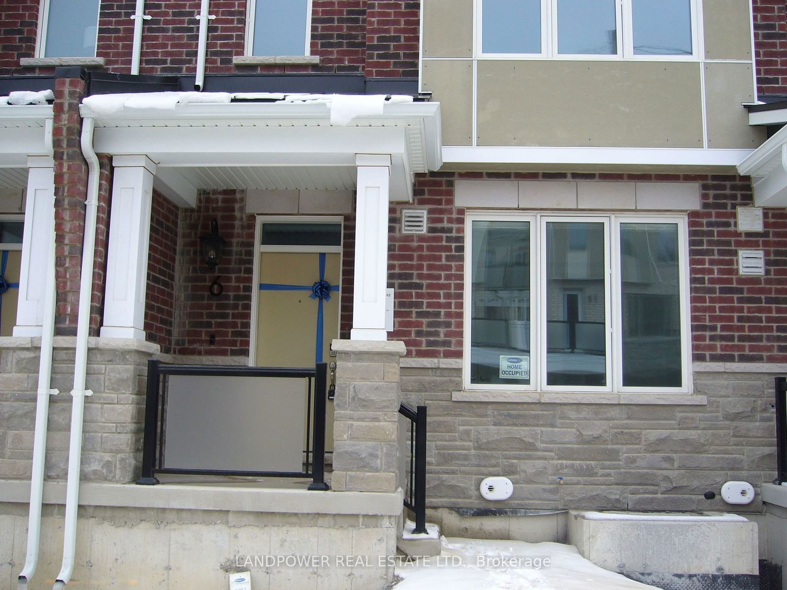 Townhouse for lease at 6 Avani Avenue, Markham, Rural Markham, L6C 3M3 - MLS: N11957690