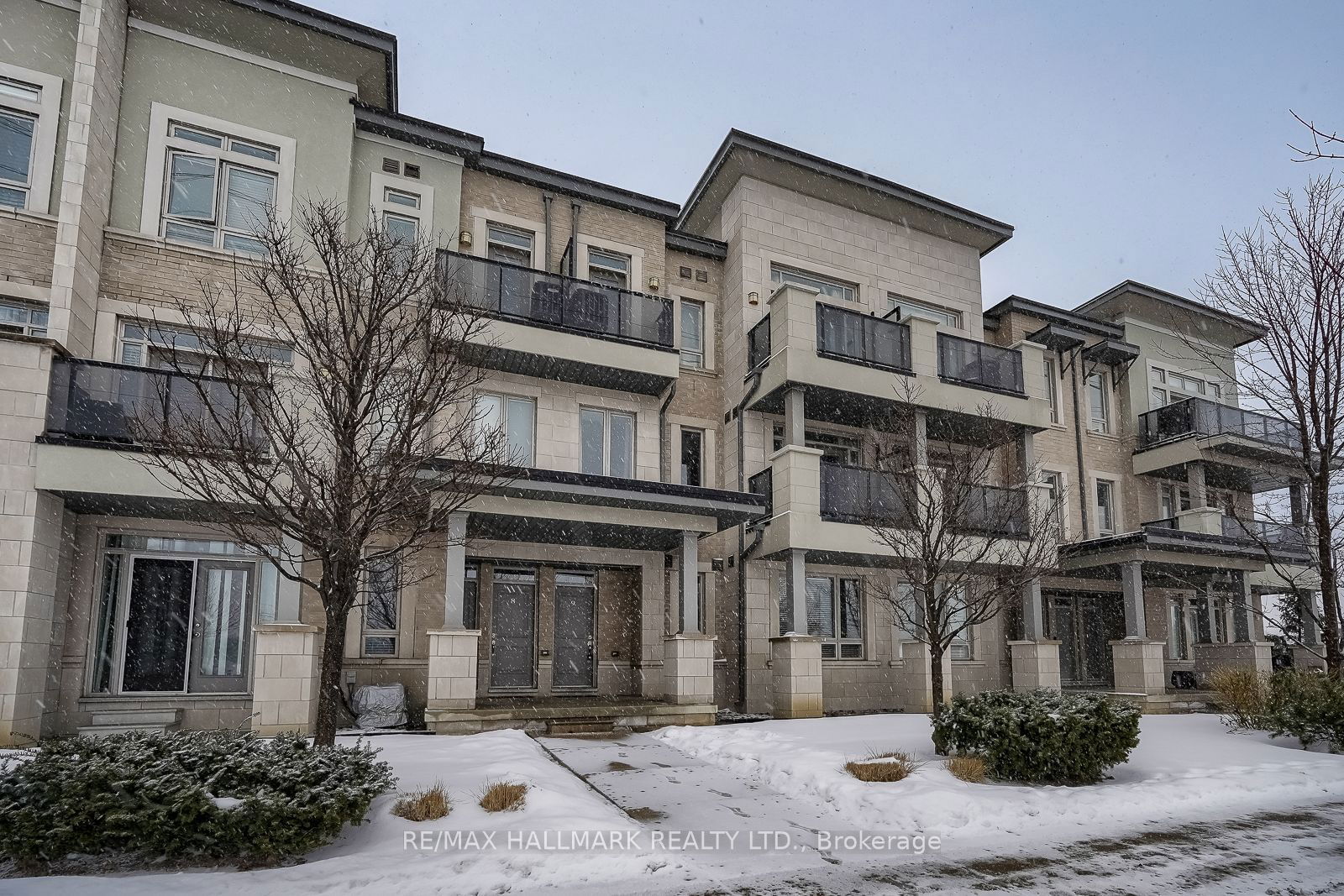 Townhouse for sale at 9-9601 Jane Street, Vaughan, Maple, L6A 4G5 - MLS: N11957879