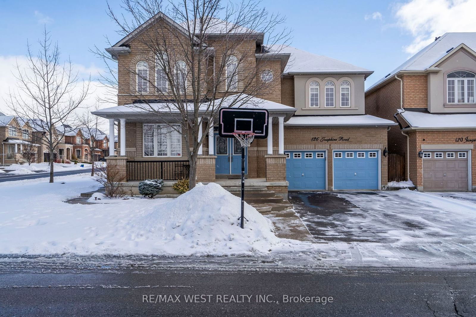 Detached House for sale at 126 Josephine Road, Vaughan, West Woodbridge, L4H 0N6 - MLS: N11957918