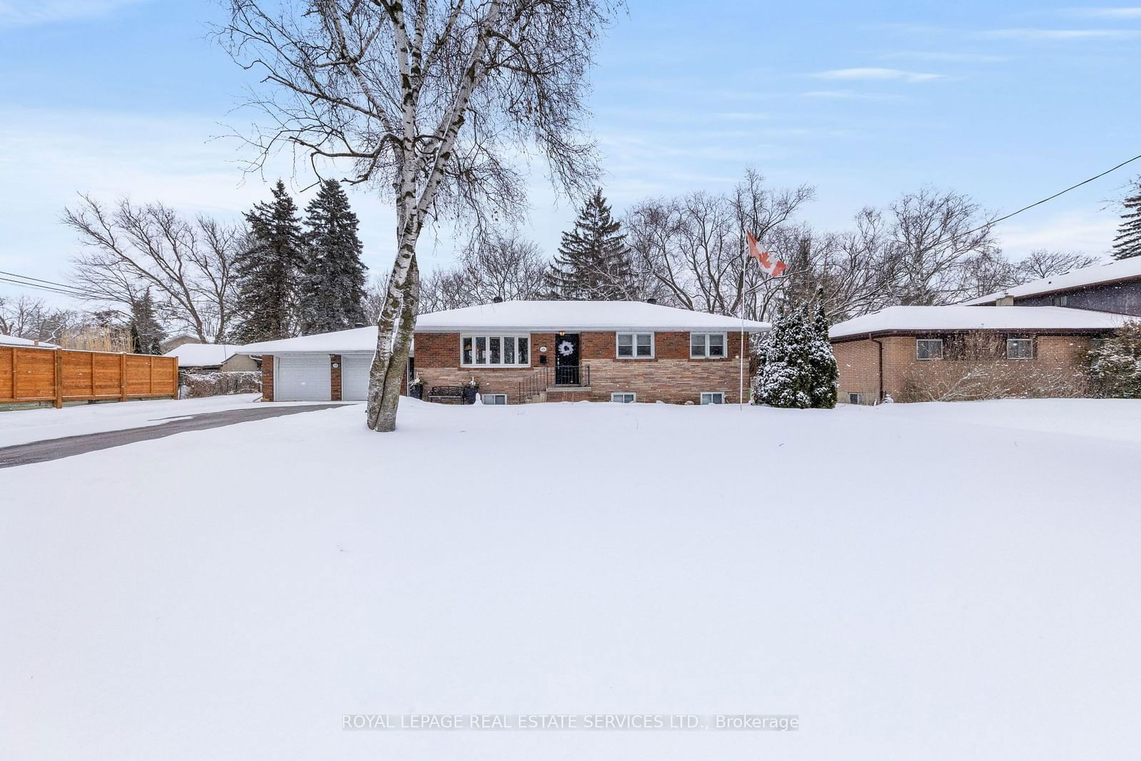 Detached House for sale at 128 Maytree Avenue, Whitchurch-Stouffville, Stouffville, L4A 1G2 - MLS: N11958025