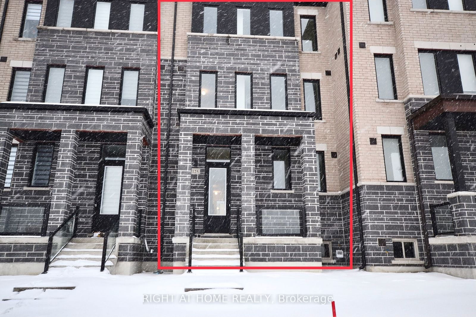 Townhouse leased at 125 TENNANT Circle, Vaughan, Vellore Village, L4H 5L5 - MLS: N11958211