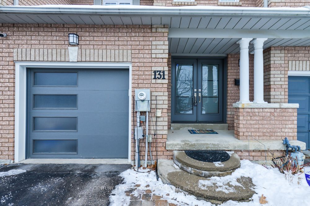 Townhouse for sale at 131 Downey Circle, Aurora, Bayview Wellington, L4G 7G1 - MLS: N11958255