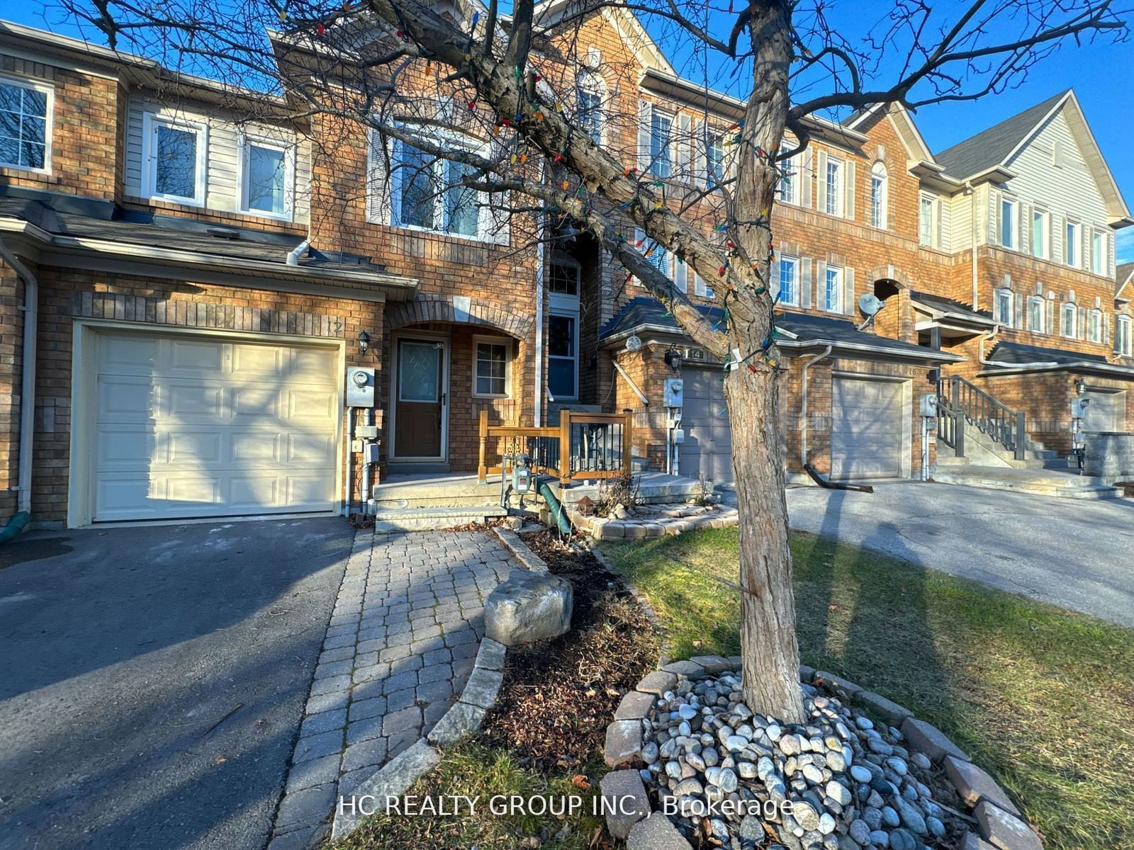 Townhouse for lease at 12 Mugford Road, Aurora, Bayview Wellington, L4G 7H5 - MLS: N11958690