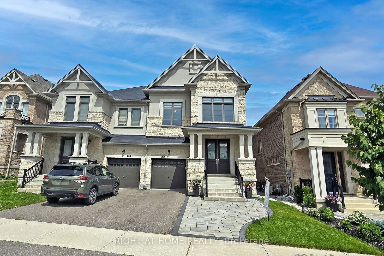 Semi-Detached House for sale at 9 John Smith Street, East Gwillimbury, Holland Landing, L9N 0S7 - MLS: N11959207