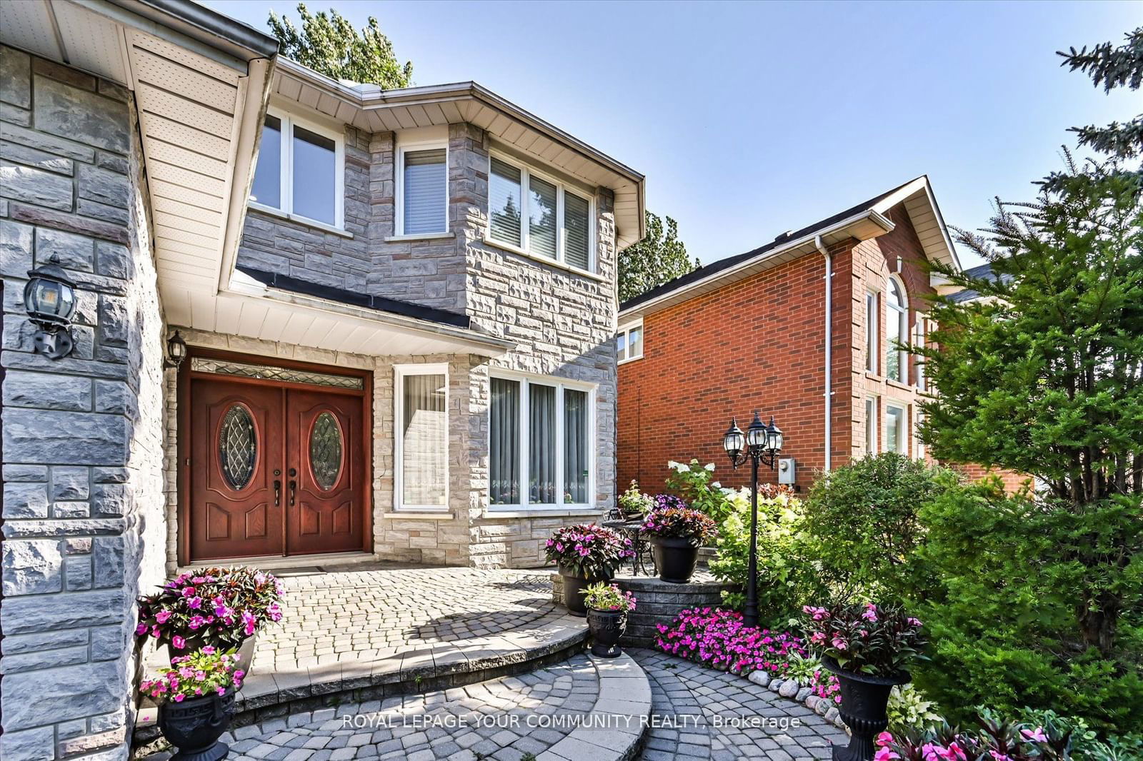 Detached House for sale at 27 Pathlane Road, Richmond Hill, Langstaff, L4B 4A6 - MLS: N11959332