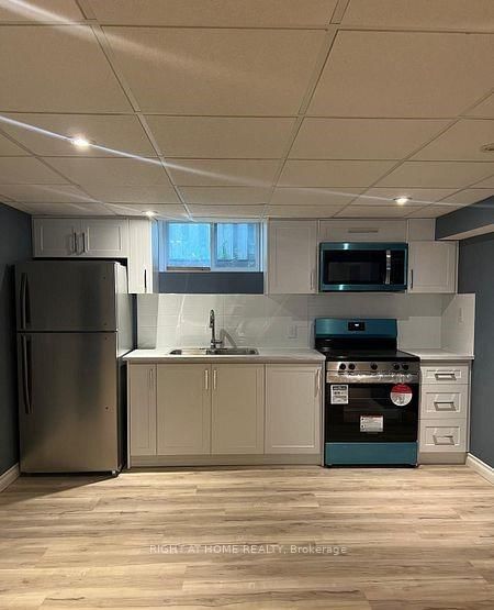 home for lease on Lower-103 Baker Street