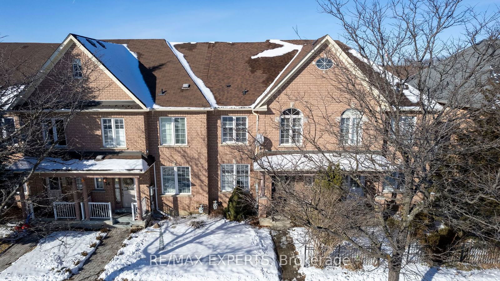 Townhouse for sale at 24 Dufferin Hill Drive, Vaughan, Patterson, L4K 5M3 - MLS: N11959801