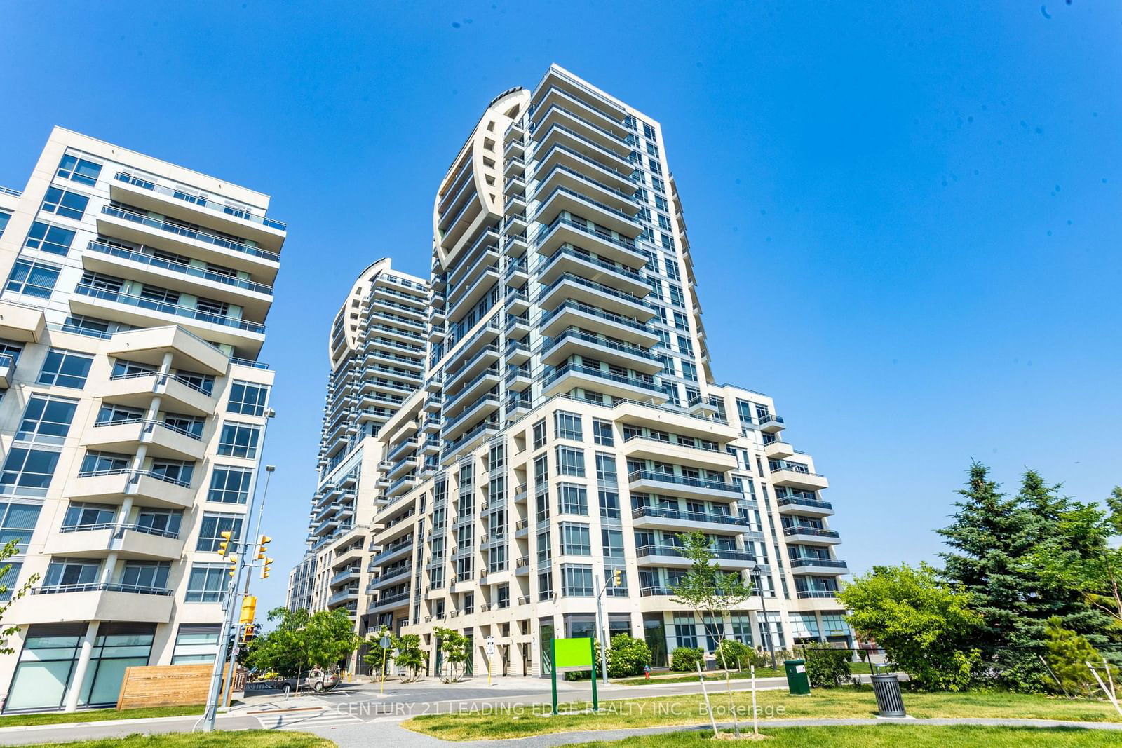 Condo for lease at 216 NE-9205 Yonge Street, Richmond Hill, Langstaff, L4C 1V5 - MLS: N11959855