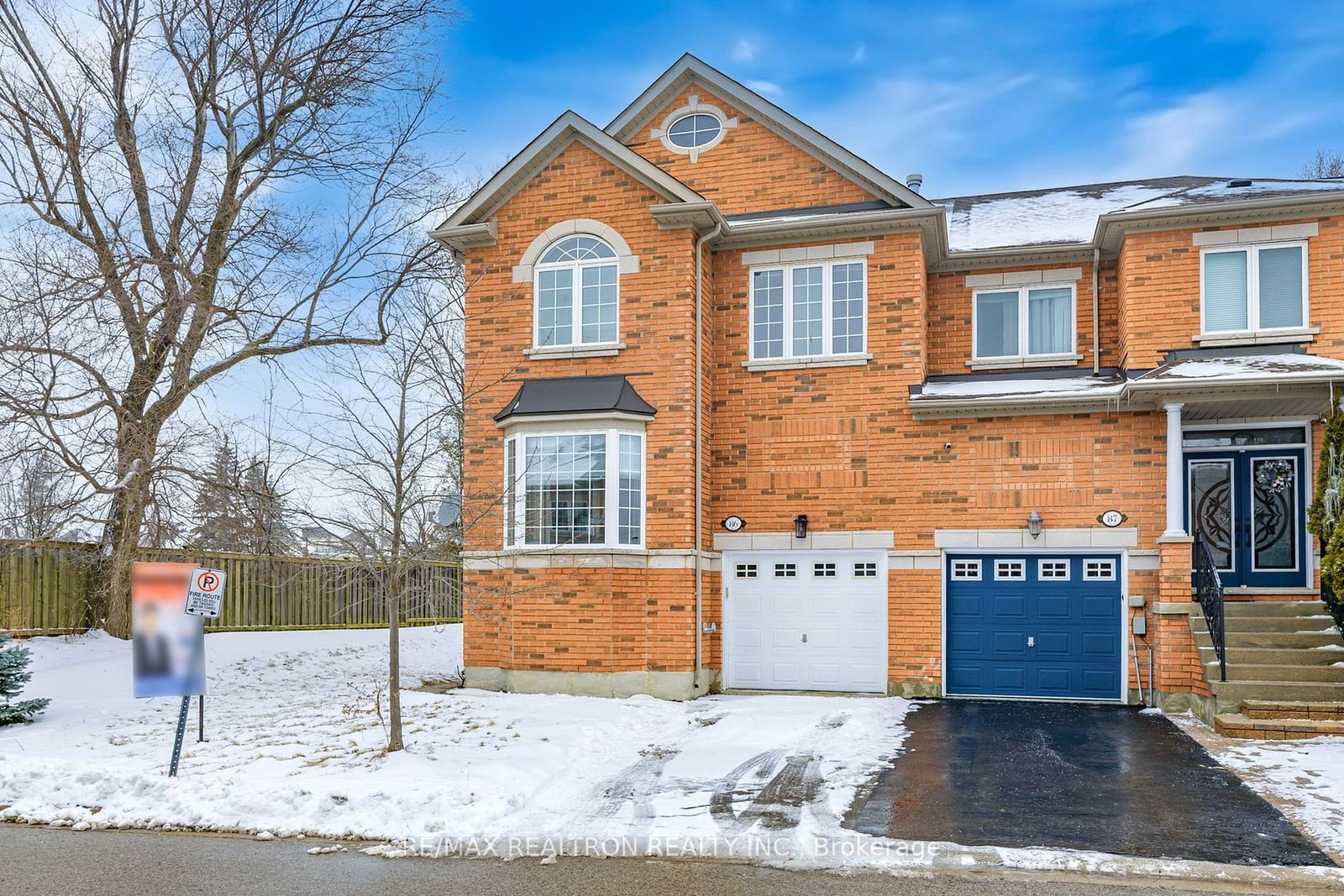 Townhouse for sale at 86-8 Townwood Drive, Richmond Hill, Jefferson, L4E 4Y3 - MLS: N11960131