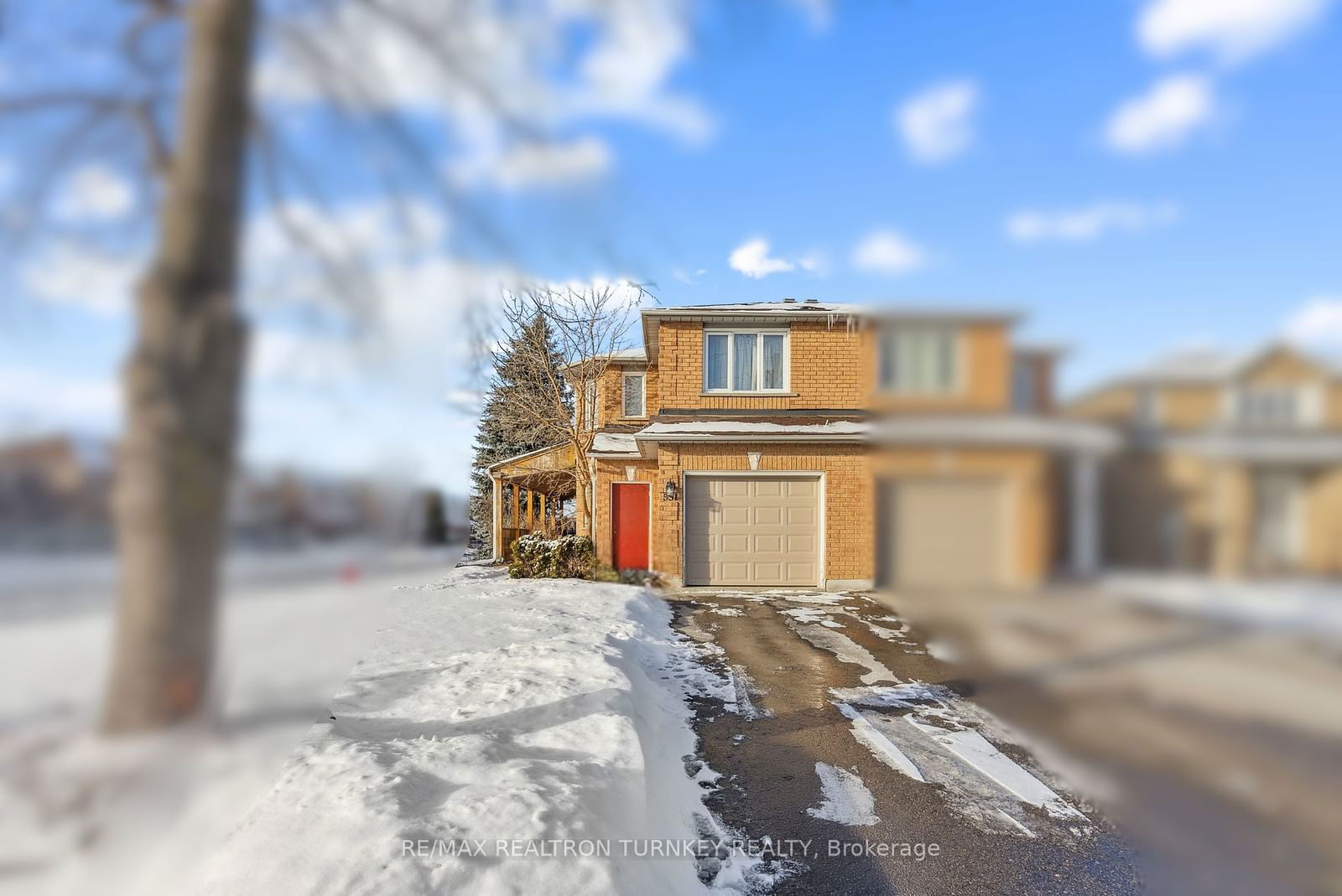 Semi-Detached House for sale at 551 Carberry Street, Newmarket, Stonehaven-Wyndham, L3X 2A7 - MLS: N11960150