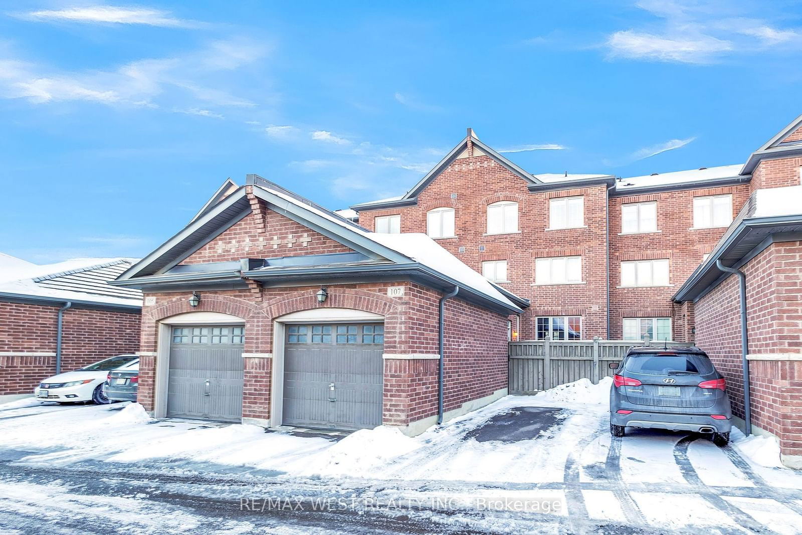 Townhouse for sale at 107 Barons Street, Vaughan, Kleinburg, L4H 3Y2 - MLS: N11960350