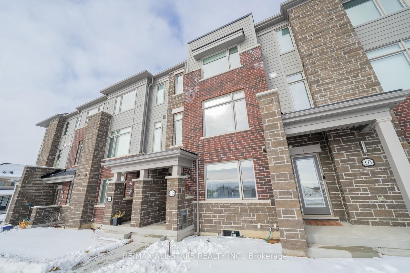 Townhouse for sale at 12 Busato Drive, Whitchurch-Stouffville, Stouffville, L4A 5G2 - MLS: N11960581