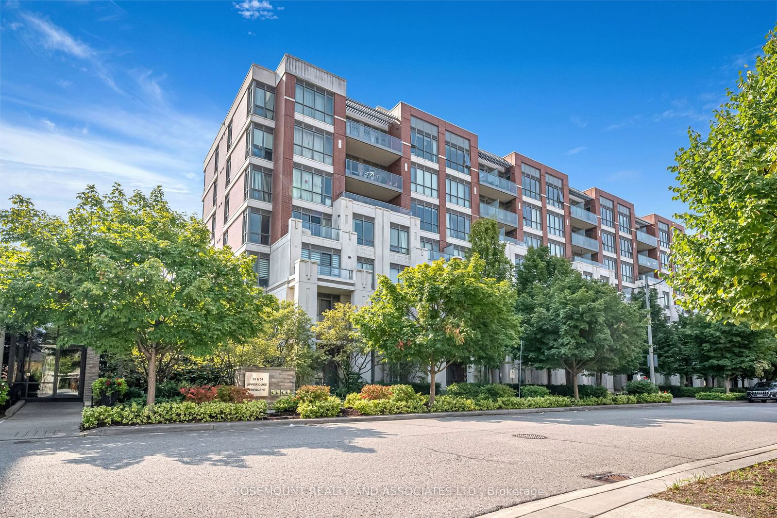 Condo for sale at 223-39 Upper Duke Crescent, Markham, Unionville, L6G 0B8 - MLS: N11960770