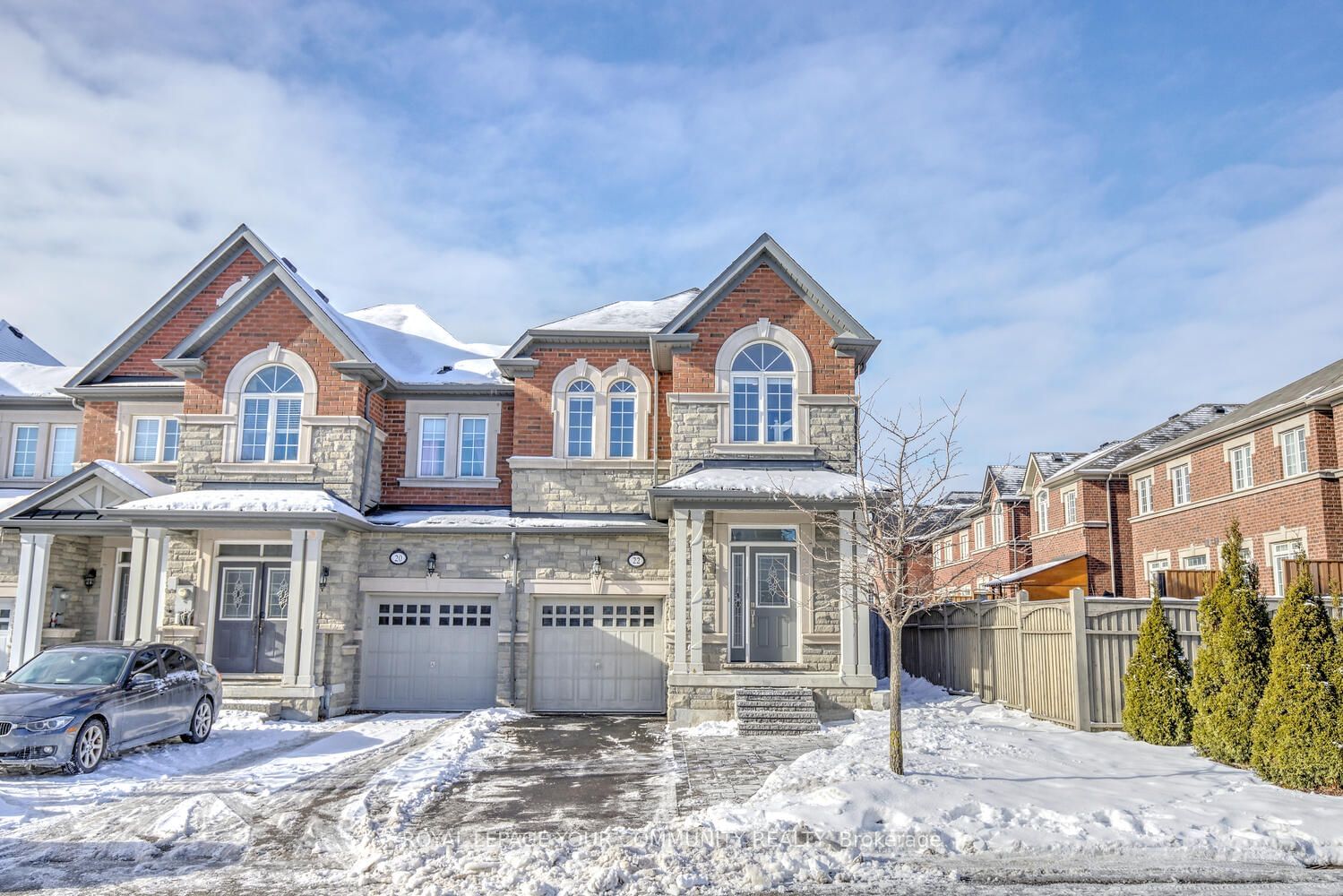 Townhouse for sale at 22 Overlander Way, Vaughan, Patterson, L6A 0X6 - MLS: N11961193