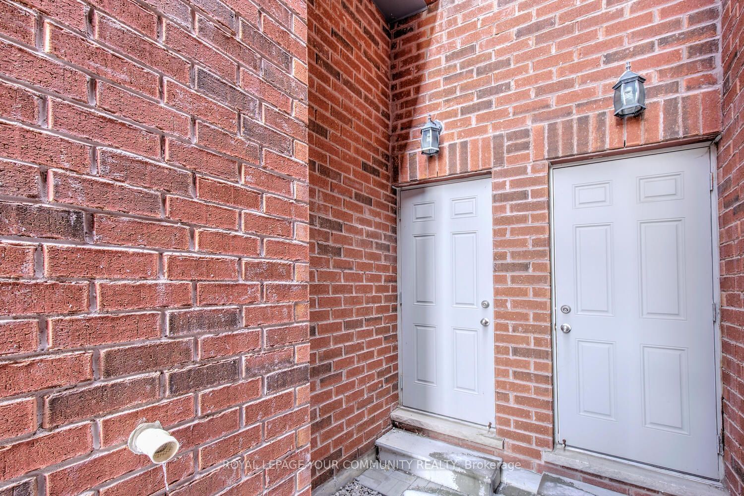 Townhouse for sale at 22 Overlander Way, Vaughan, Patterson, L6A 0X6 - MLS: N11961193