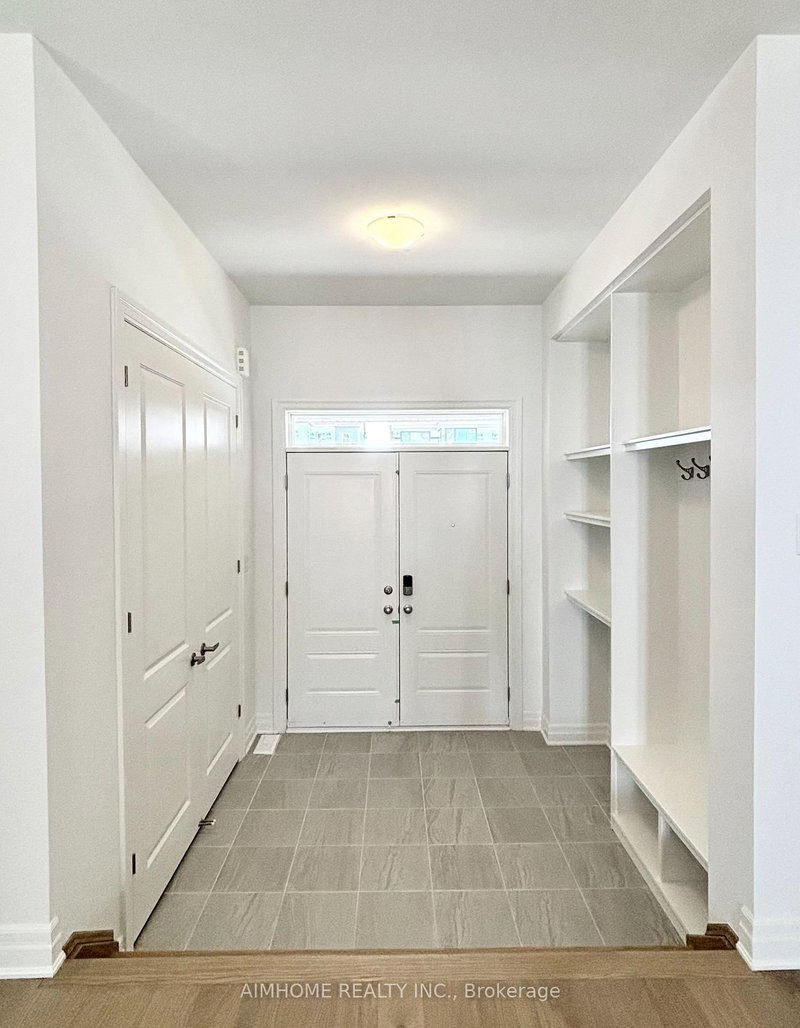 712 Newlove St, Innisfil, L9S 0R8 | Image 3