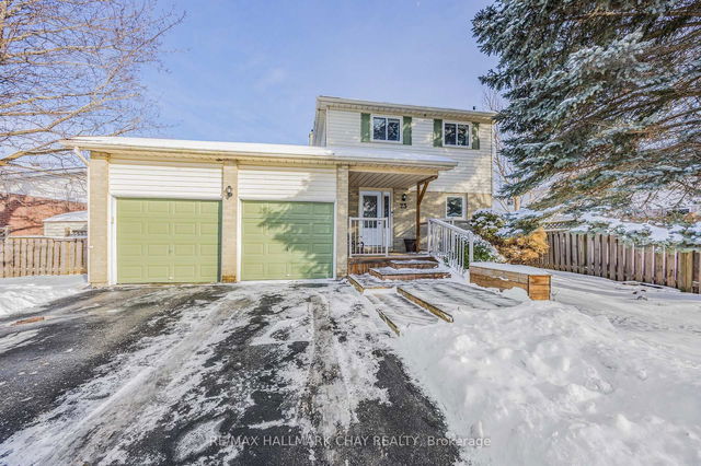 23 Metcalf Crescent
