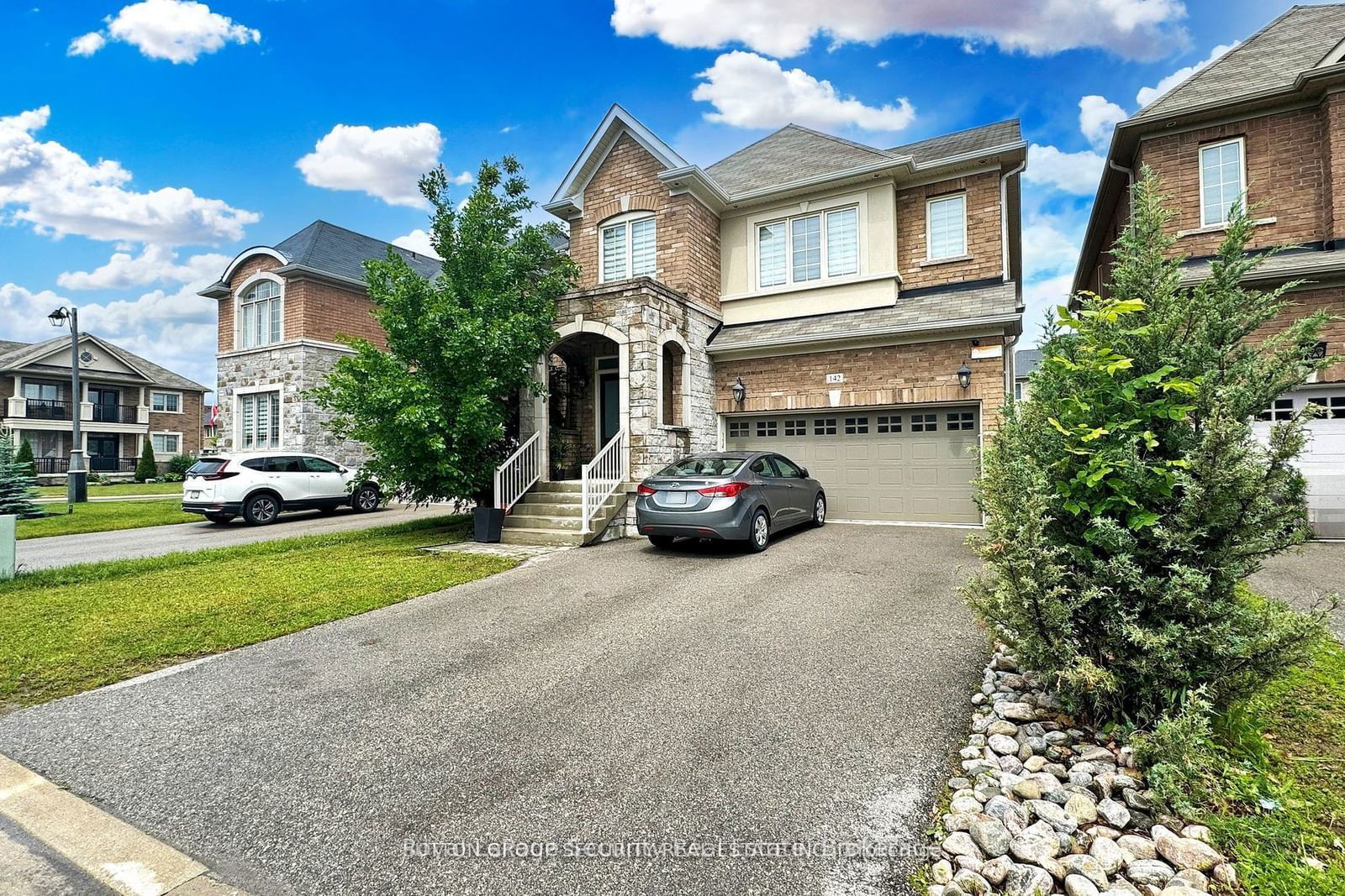 Detached House for sale at 142 McCann Crescent, Bradford West Gwillimbury, Bradford, L3Z 2A5 - MLS: N11961699