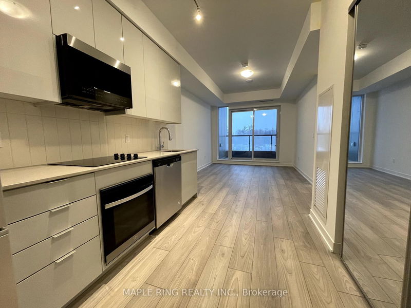 home for lease on 312-474 Caldari Road