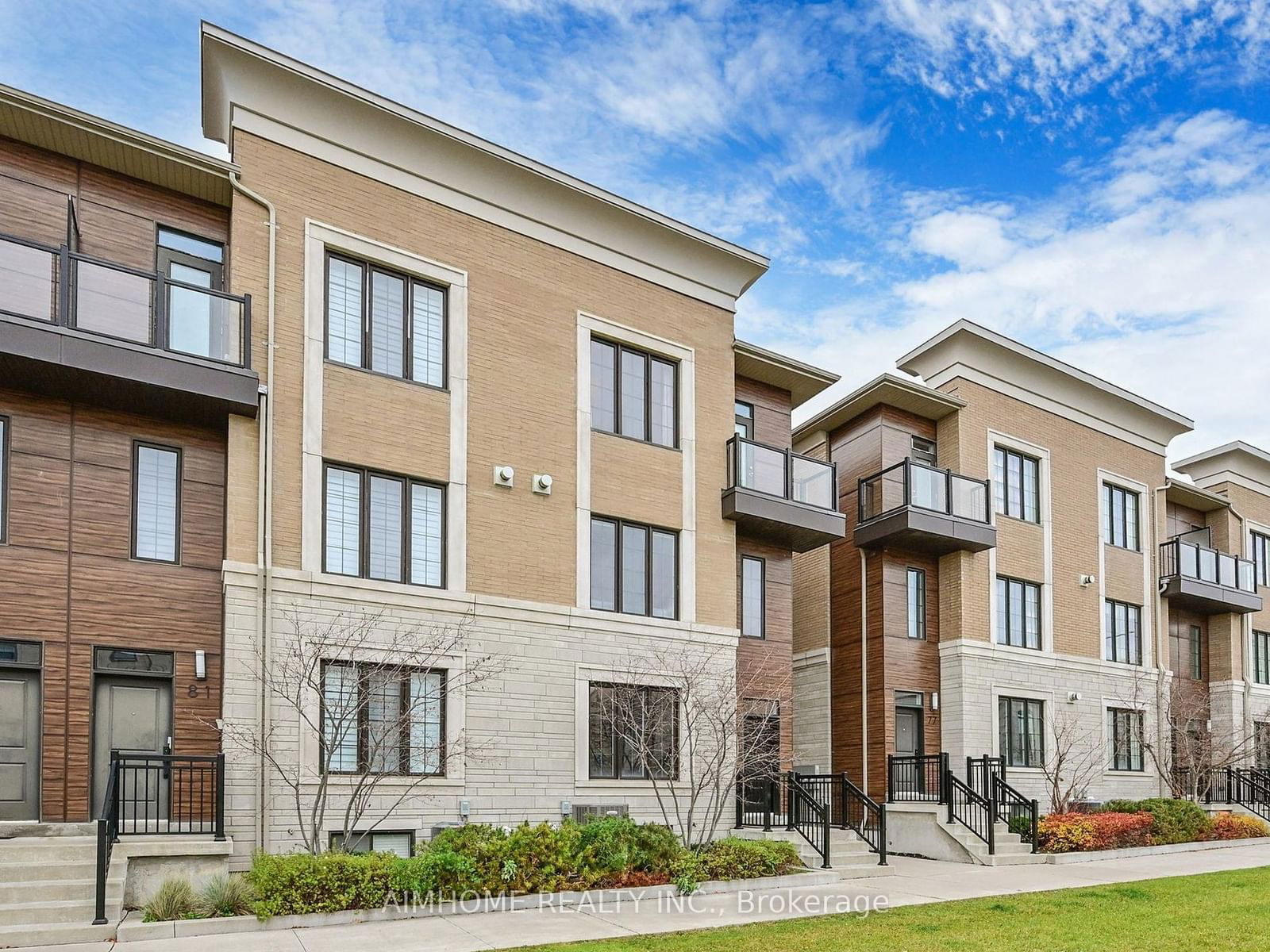 Townhouse for sale at 79 Village Pkwy, Markham, Unionville, L3R 4Z7 - MLS: N11961851