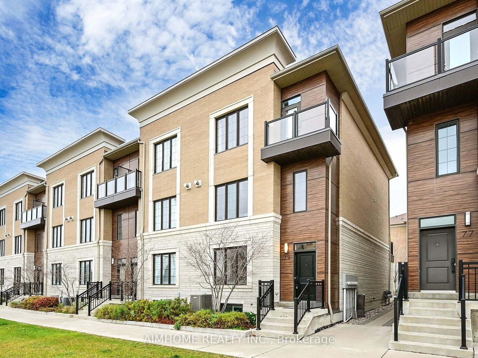 Townhouse for sale at 79 Village Pkwy, Markham, Unionville, L3R 4Z7 - MLS: N11961851