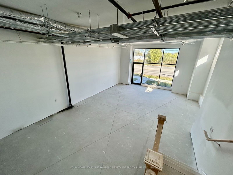 1 - 200 Dissette St, Bradford West Gwillimbury, L3Z 3G8 | Image 2