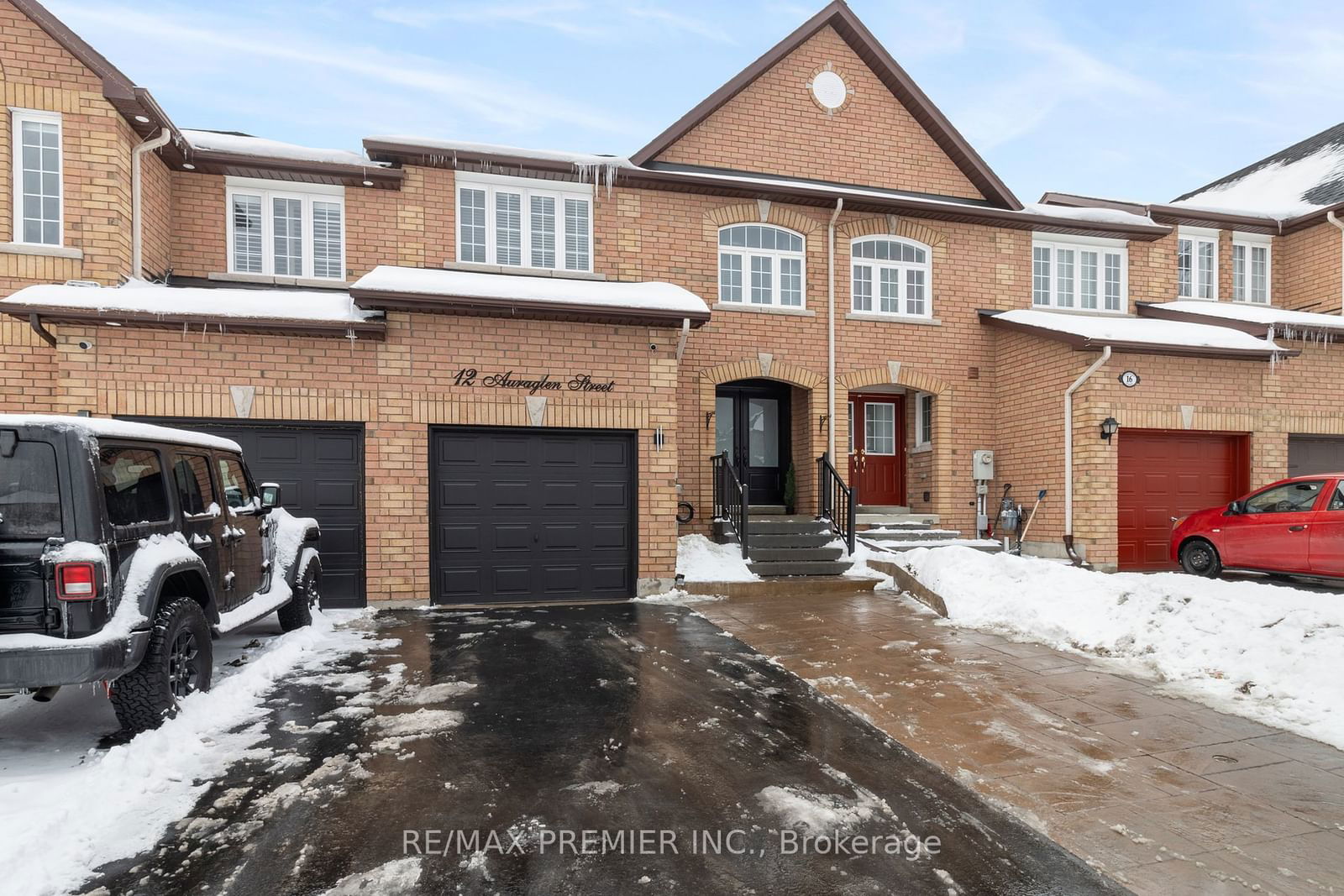 Townhouse for sale at 12 Auraglen Street, Richmond Hill, Oak Ridges, L4E 4E2 - MLS: N11962191