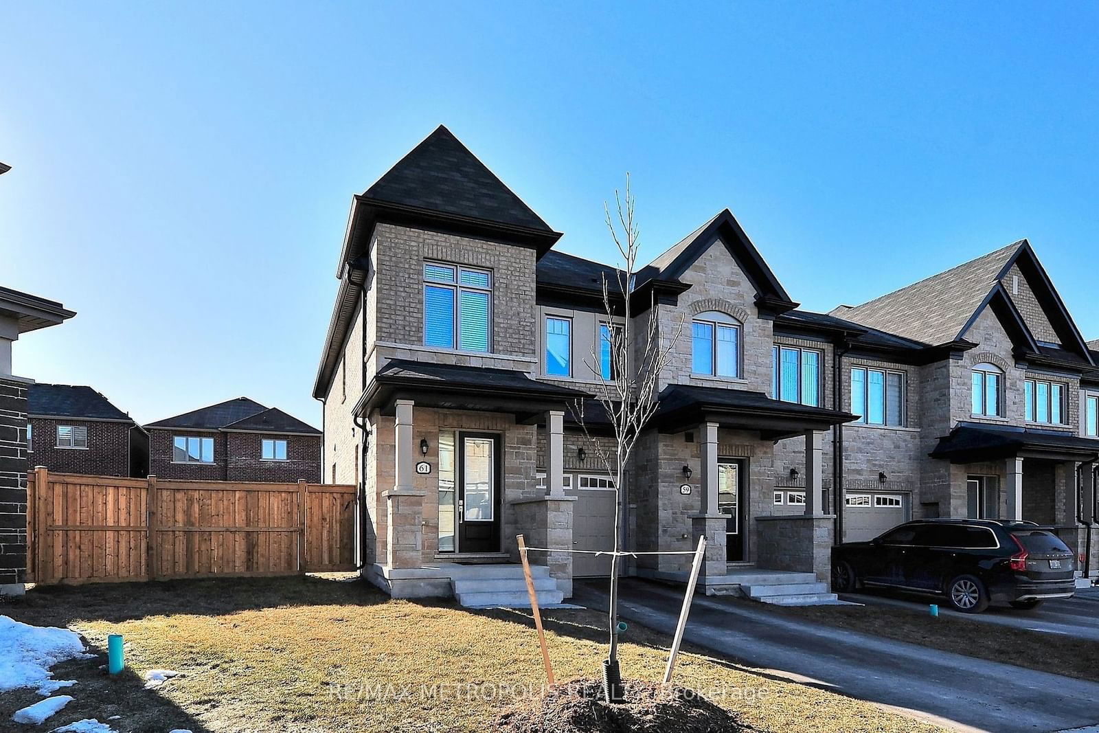 Townhouse for sale at 61 Seedling Crescent, Whitchurch-Stouffville, Stouffville, L4A 4V5 - MLS: N11962825