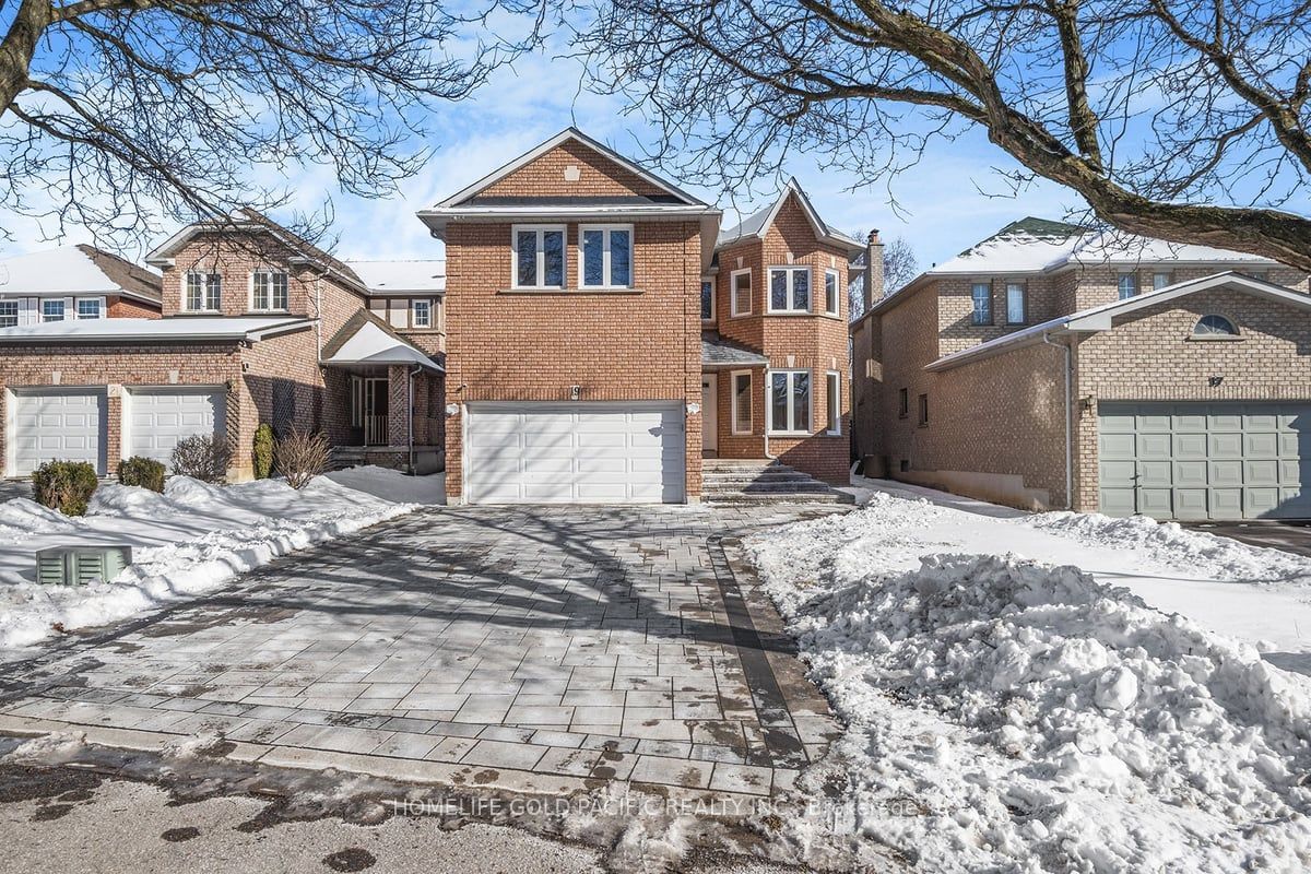 Detached House for sale at 19 Estoril Street, Richmond Hill, Observatory, L4C 0B9 - MLS: N11962954