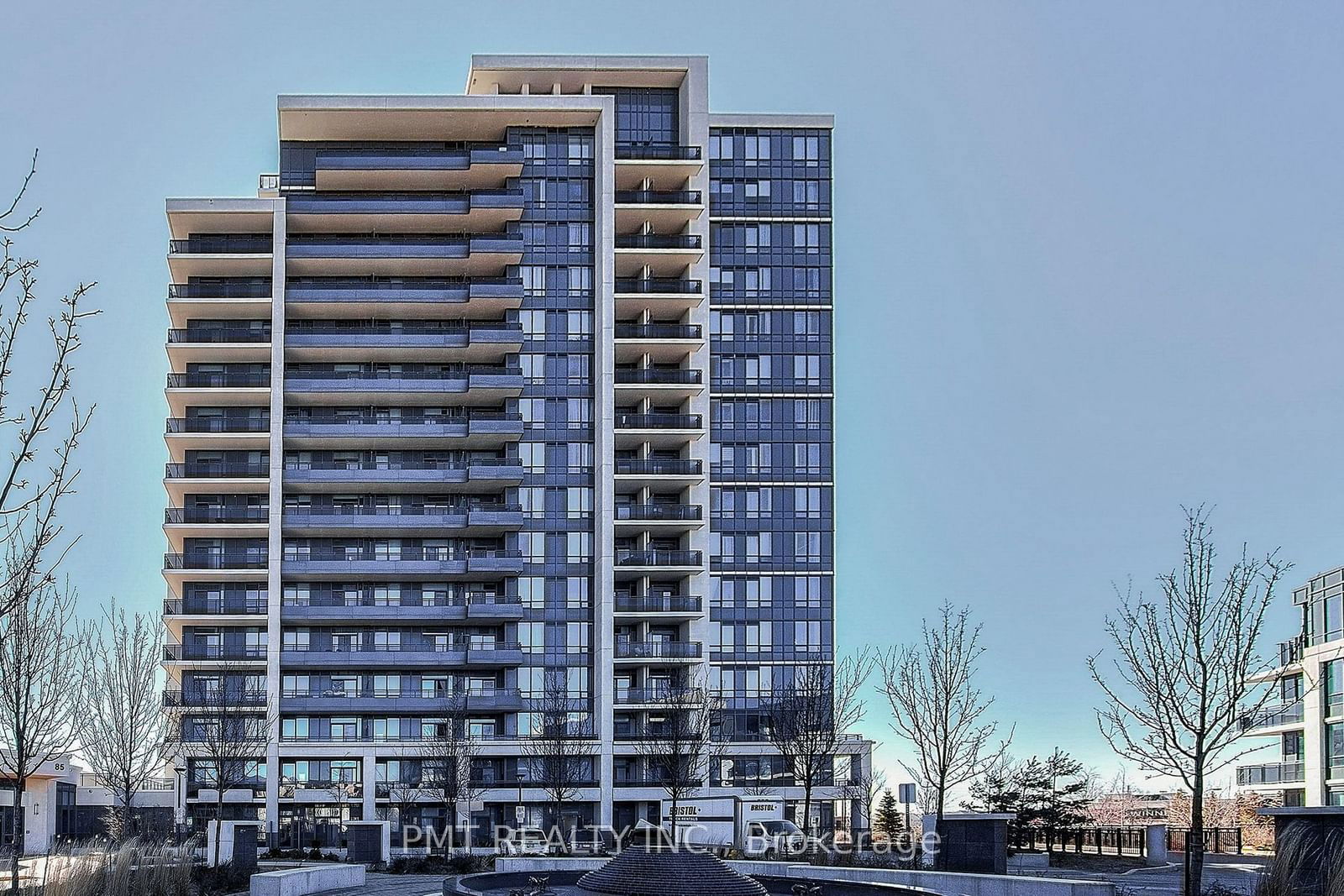 Condo for lease at 405-85 North Park Road, Vaughan, Beverley Glen, L4J 0H9 - MLS: N11963051