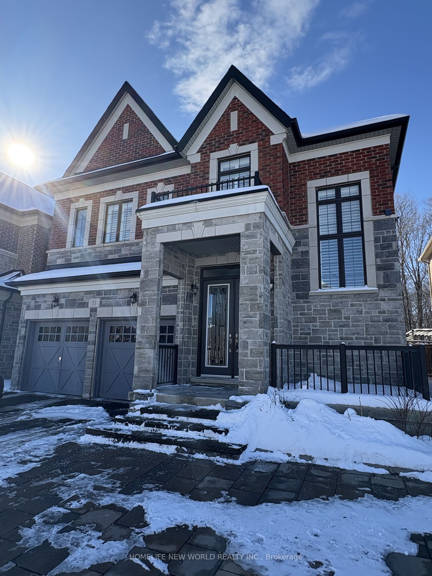 Detached House for lease at 53 Strawbridge Farm Drive, Aurora, Aurora Grove, L4G 0T9 - MLS: N11963229