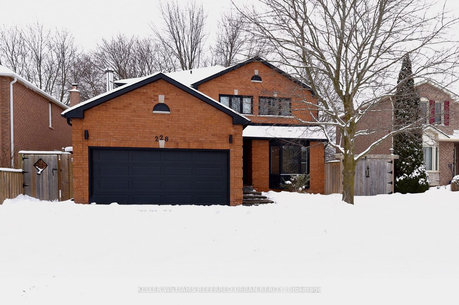 Detached House for sale at 228 Elman Crescent, Newmarket, Bristol-London, L3Y 7X3 - MLS: N11963319