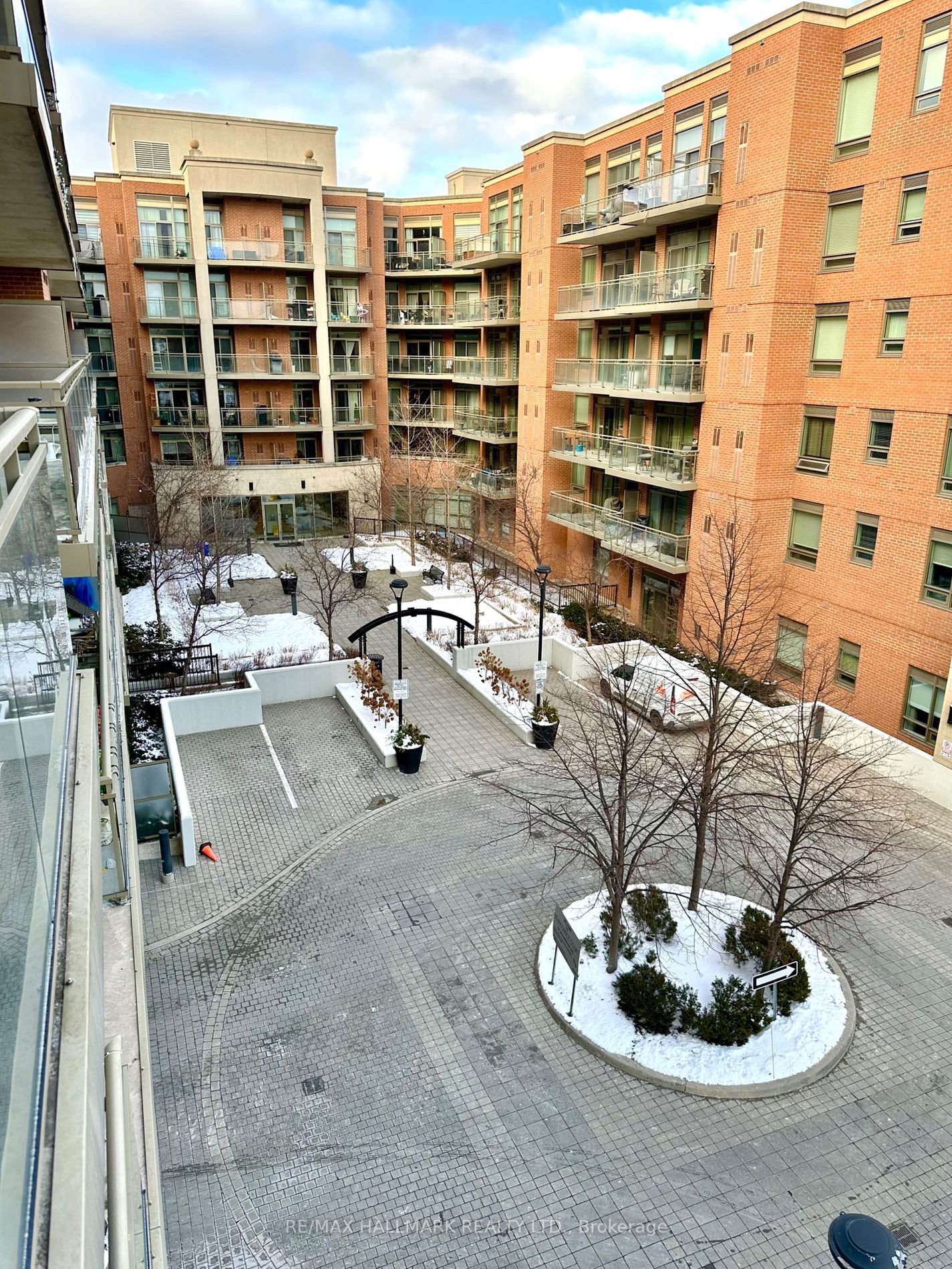 Condo for sale at 410-281 Woodbridge Avenue, Vaughan, West Woodbridge, L4L 0C6 - MLS: N11963696