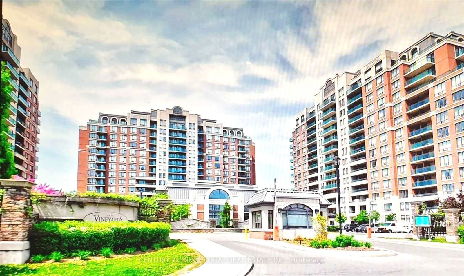 Condo for sale at 1008-330 Red Maple Road, Richmond Hill, Langstaff, L3C 0T6 - MLS: N11963719