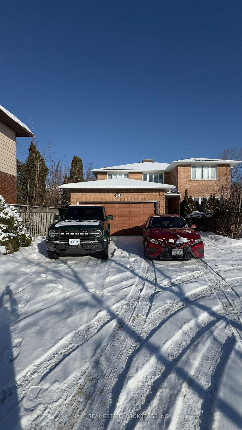 home for lease on 86 Elgin Mills Road W