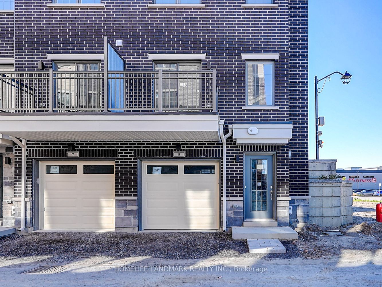 Townhouse for lease at 5 Maybank Lane, Whitchurch-Stouffville, Stouffville, L4A 4X7 - MLS: N11963956