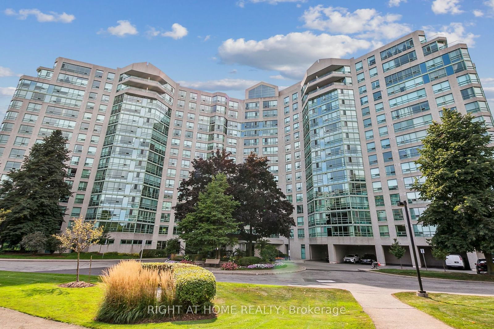 Condo for sale at 305-7805 Bayview Avenue, Markham, Aileen-Willowbrook, L3T 7N1 - MLS: N11964142