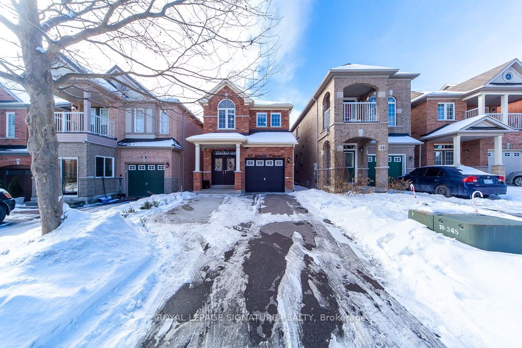 Detached House for sale at 42 LARAMIE Crescent, Vaughan, Patterson, L6A 0P8 - MLS: N11964206