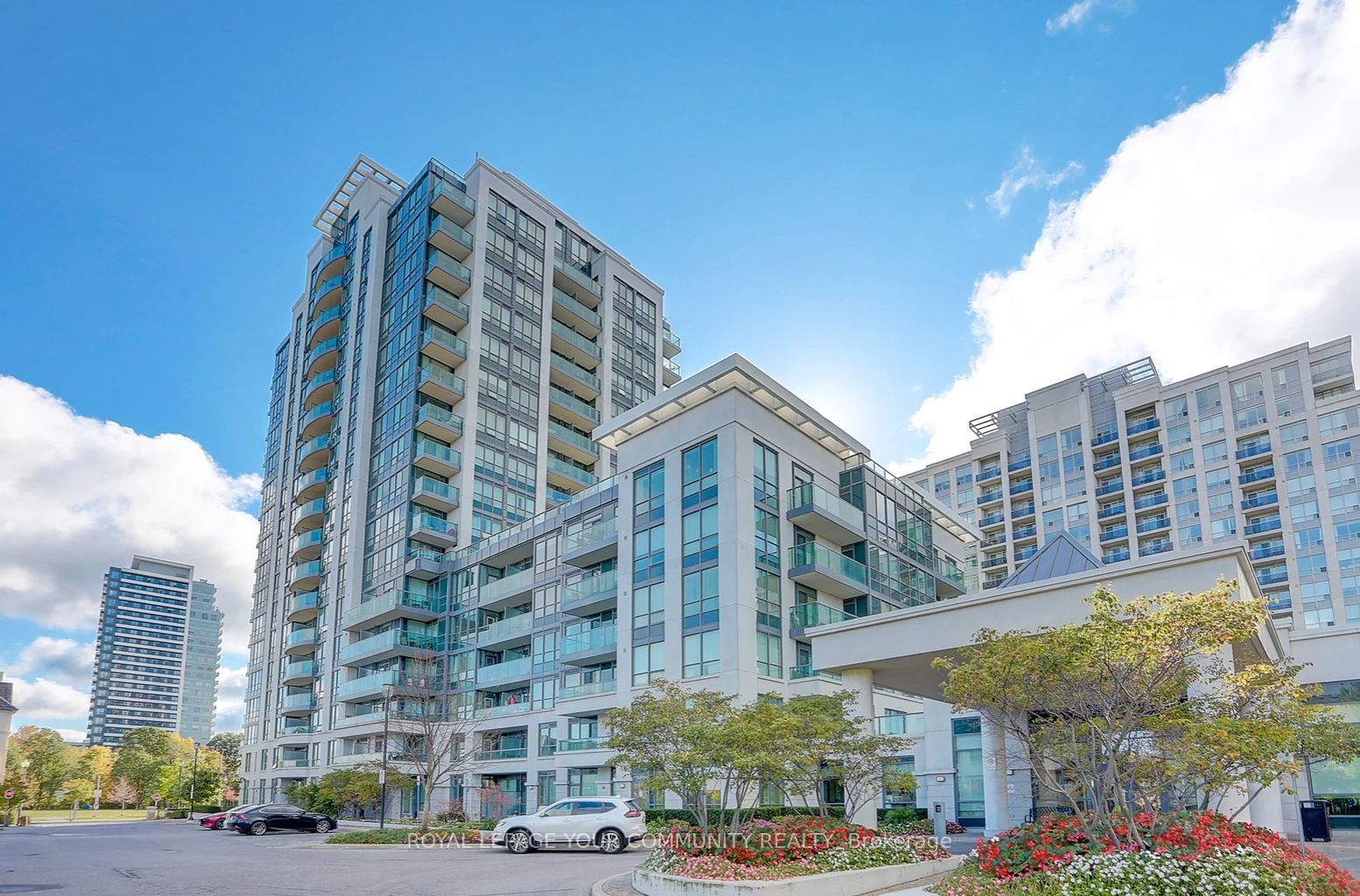 Condo for sale at 1402-20 North Park Road, Vaughan, Beverley Glen, L4J 0G7 - MLS: N11964863