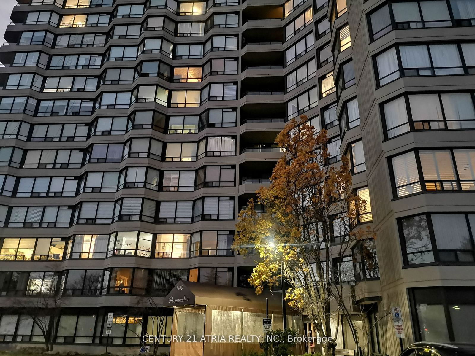 Condo for lease at 401-7440 Bathurst Street, Vaughan, Brownridge, L4J 7K8 - MLS: N11965207