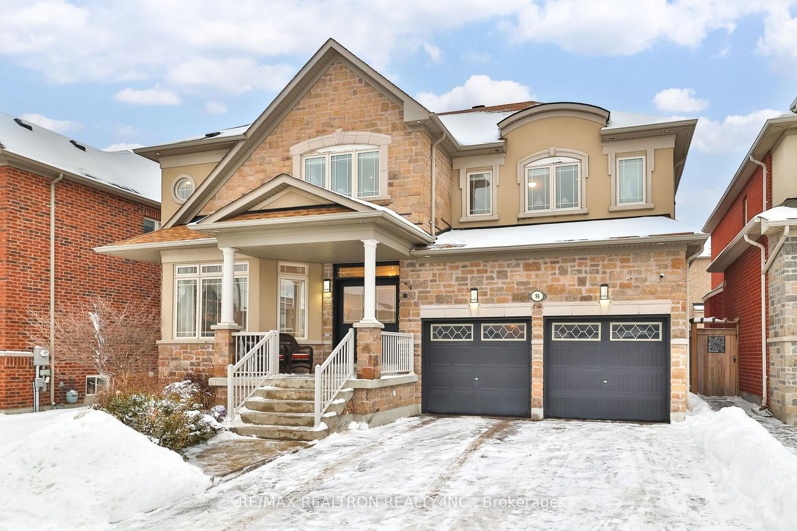 Detached House for sale at 94 Halldorson Avenue, Aurora, Bayview Northeast, L4G 7Z4 - MLS: N11965395