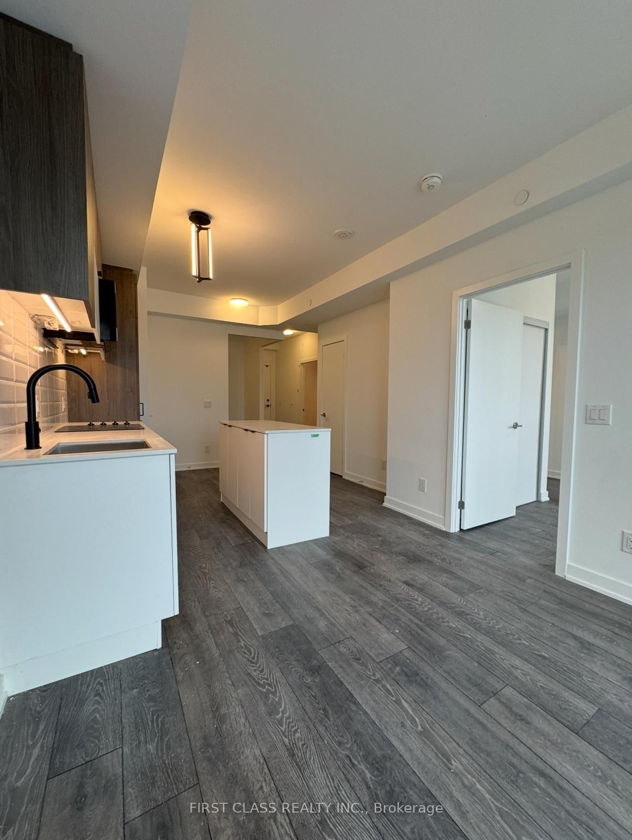 Condo for lease at 315-8888 Yonge Street, Richmond Hill, South Richvale, L4C 6Z1 - MLS: N11965952