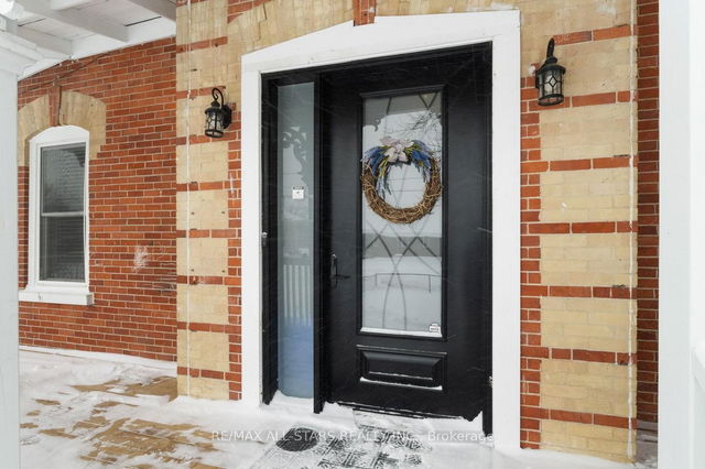 124 Laidlaw Street