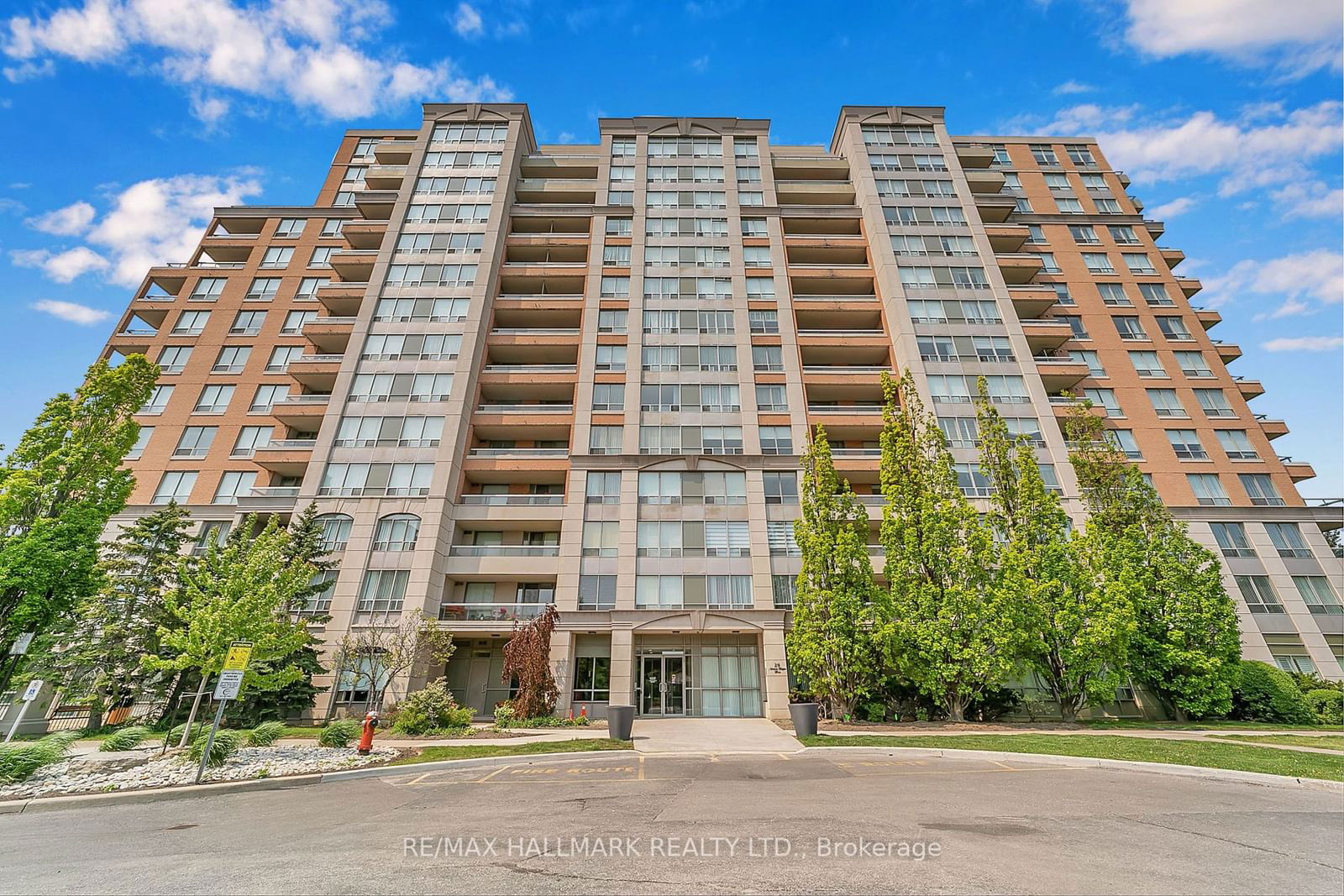 Condo for sale at 615-29 Northern Hts Drive, Richmond Hill, Langstaff, L4B 4L8 - MLS: N11966251